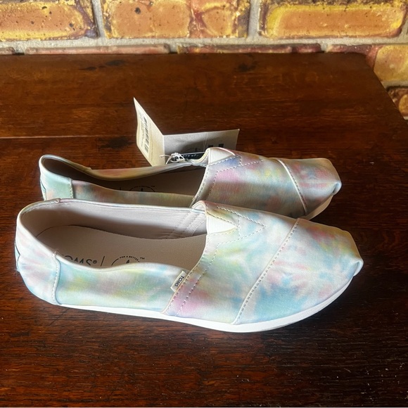 Toms Alpargata Tie Dye Jersey Women's Shoe Size 7 #047A - Picture 1 of 9